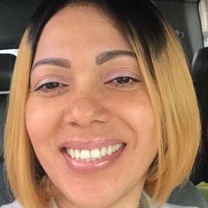 Meet your Posher, Deyanira